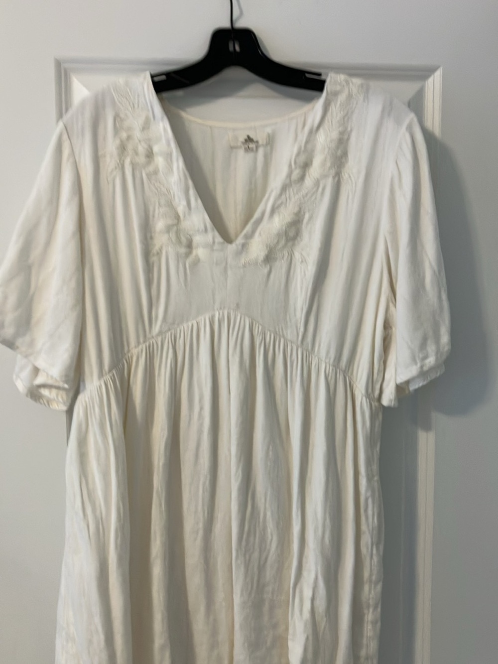 Rip Curl linen White V-Neck Boho dress or could be a swim cover up